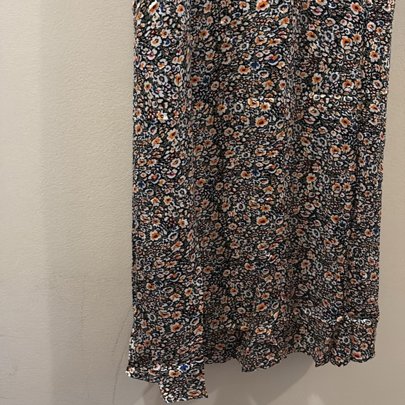 Boden NWT Floral V-Neck Maxi Dress - size 6 - button detail - short sleeve - Picture 9 of 9